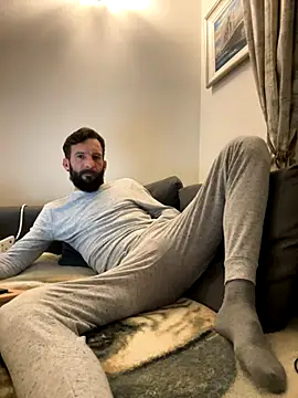 Snapshot of Michel_huge chatting on October 26, 6:32 pm Michel huge online show from October 26, 6:32 pm
