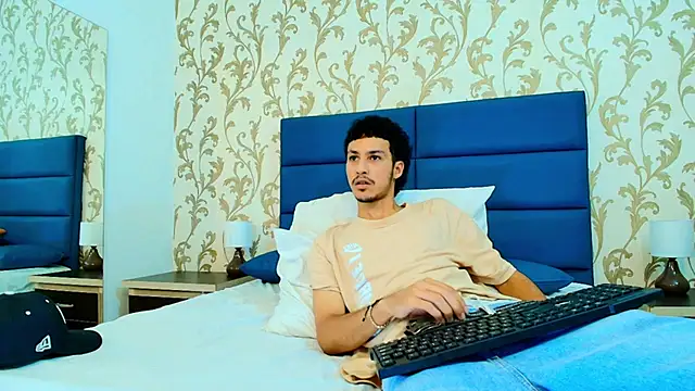 Marcus Jeron online show from November 14, 12:36 am