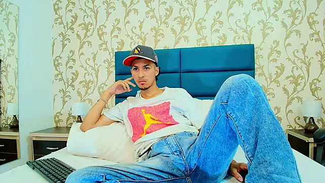 Marcus Jeron online show from November 28, 10:00 pm