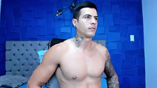 andres-clark92 online show from February 13, 5:29 pm