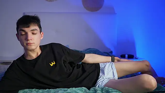 MattyandAiden online show from February 3, 7:19 pm