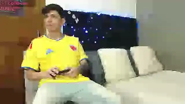Matteo12  online show from June 24, 3:09 am