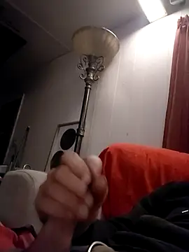 Hungwell1515 online show from February 3, 8:30 am