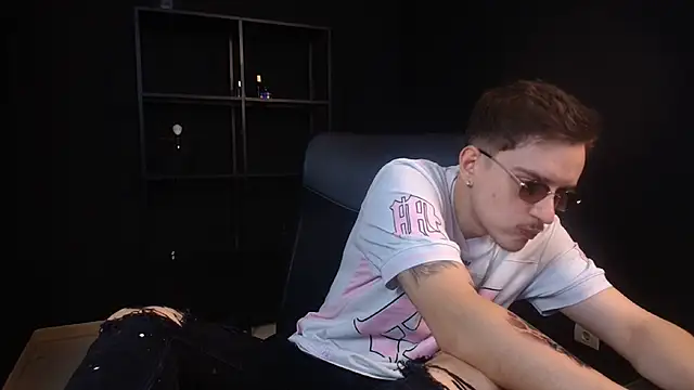 FelixStarkk online show from July 14, 5:55 am