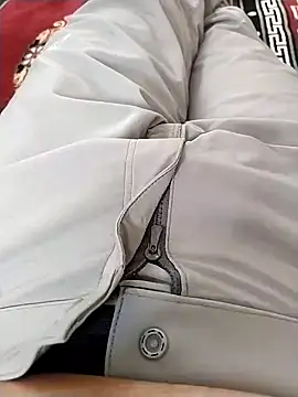 zorhotty online show from February 25, 10:16 am