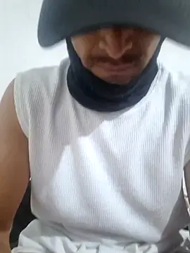 Golonzo1996 online show from June 9, 9:27 pm