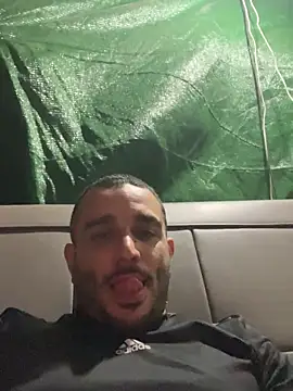 Diablo Negro   online show from December 14, 7:59 am