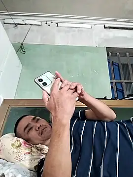 HoangNam20x online show from October 21, 12:52 pm