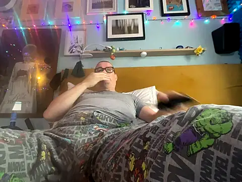 WriggleQuest online show from October 24, 8:49 am
