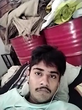 Snapshot of isisieueie chatting on October 12, 10:20 am isisieueie online show from October 12, 10:20 am