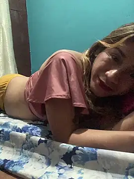 pretty TRANSjona online show from April 29, 9:10 pm