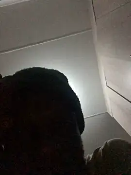 cuminsidebby online show from October 26, 5:48 pm