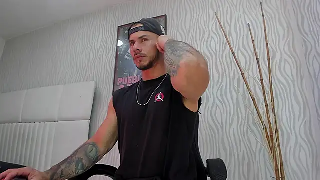 dylan jacobx online show from January 31, 8:07 pm