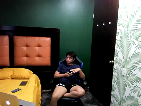 Thiagoforyou online show from October 28, 1:30 am