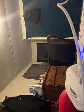 tyrek5051 online show from December 16, 10:22 am