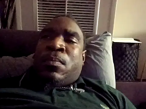 Snapshot of BigDickQue690 chatting on November 1, 11:09 pm BigDickQue690 online show from November 1, 11:09 pm