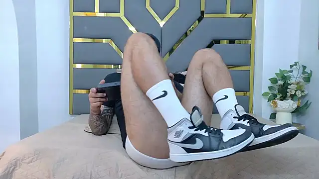 yorbymaxx online show from October 30, 2:40 pm