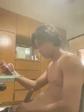 EmilianoPerex online show from March 7, 8:50 pm