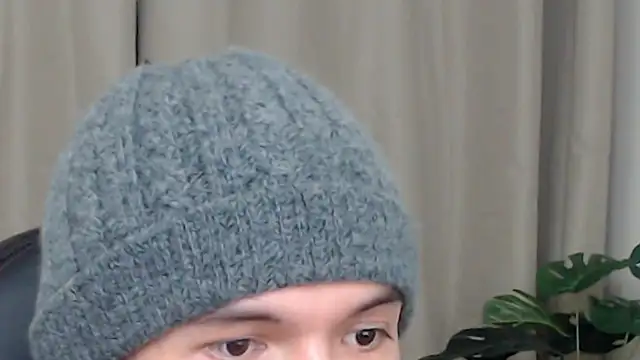 Xoxo Smiles online show from December 19, 7:22 pm