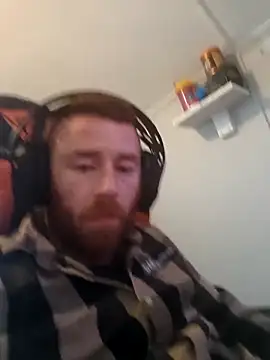 WTCMclovin online show from December 19, 9:12 pm