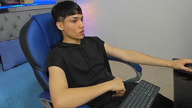 SamBlack  online show from March 6, 12:57 pm