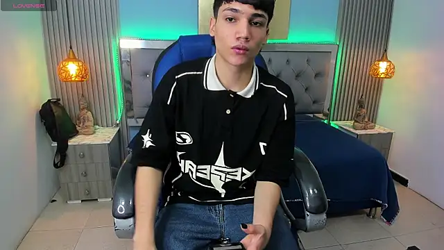 SamBlack  online show from July 11, 2:41 pm