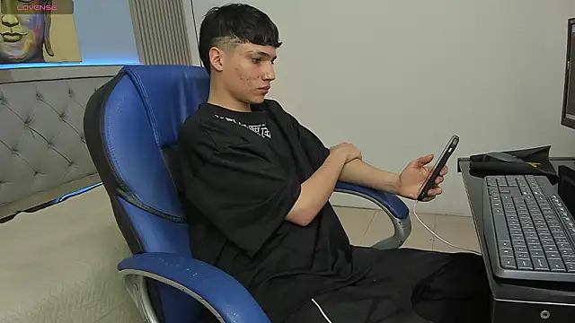 SamBlack  online show from March 16, 8:24 pm