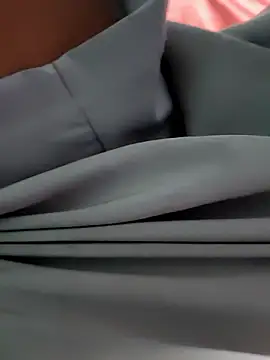 RAYI Queen 4 online show from April 6, 9:32 am