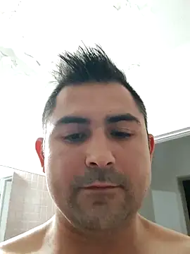 Snapshot of Bradd_32 chatting on September 12, 12:54 am Bradd 32 online show from September 12, 12:54 am