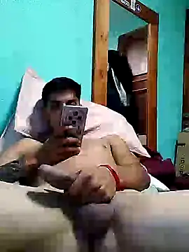 frankitocam4 online show from March 22, 10:04 pm