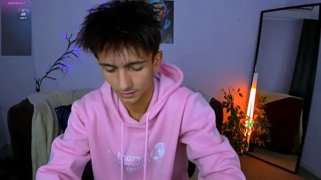 tobi yours online show from September 14, 7:49 pm