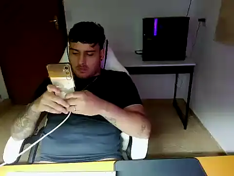 Mineirinhoot online show from January 13, 1:21 am