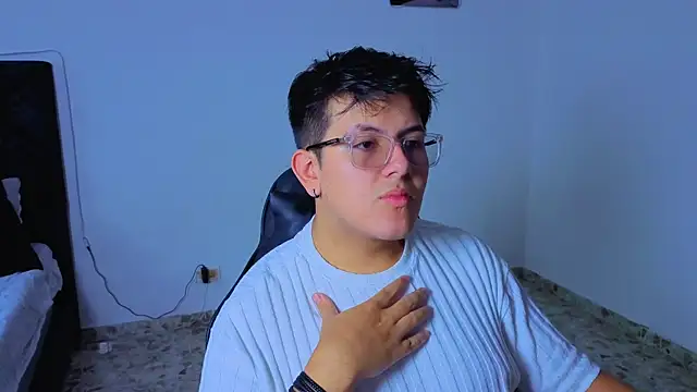 Ryan Doretti online show from December 5, 8:38 pm