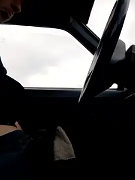 N i k o l a u online show from April 14, 12:27 pm