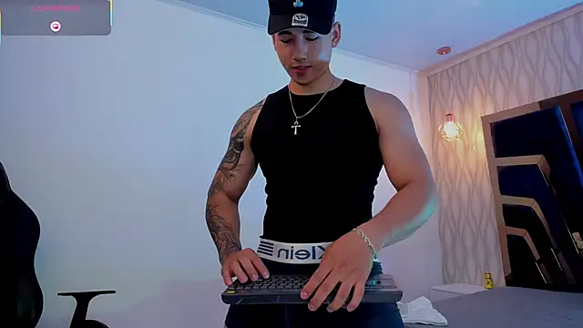 Draven Marceaux online show from February 28, 12:15 pm