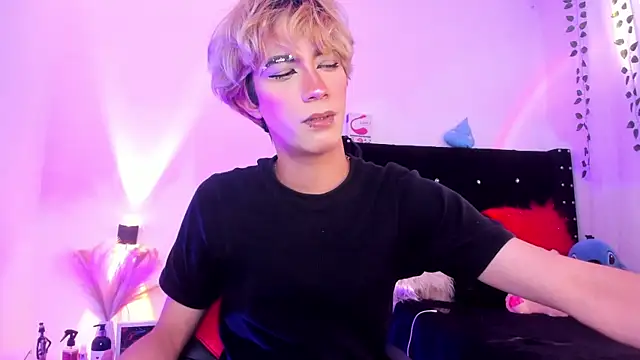 Cooperrosscute233 online show from February 25, 7:59 pm