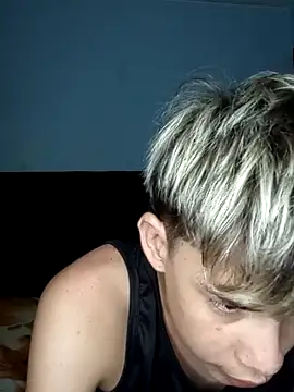 CUB4N1TX xx online show from October 14, 4:08 am