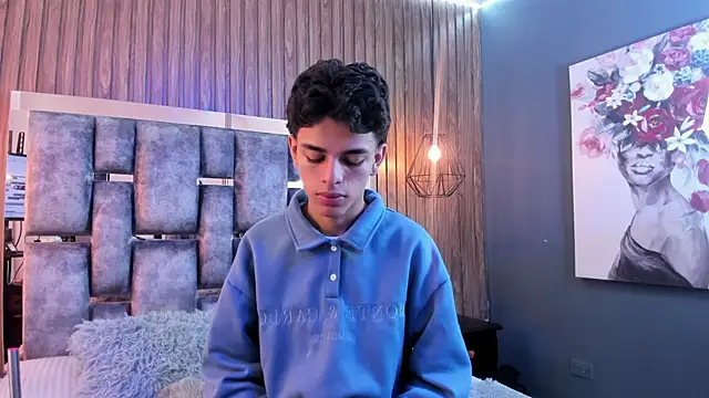 owen  johnson online show from November 6, 12:52 pm