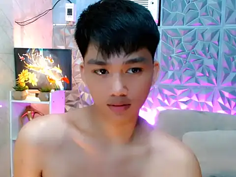 Mister officer69 online show from June 20, 1:16 pm