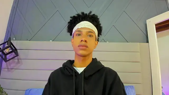 Johan gz  online show from March 15, 12:45 pm