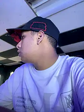 IsaacBlack  online show from November 2, 10:47 pm