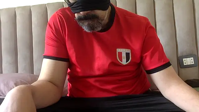 CaiBull online show from June 27, 1:39 pm