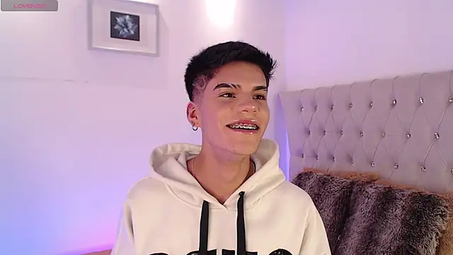 Dulcey  online show from November 8, 4:48 am