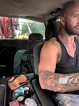 Snapshot of joeyoneill chatting on September 18, 8:11 pm joeyoneill online show from September 18, 8:11 pm