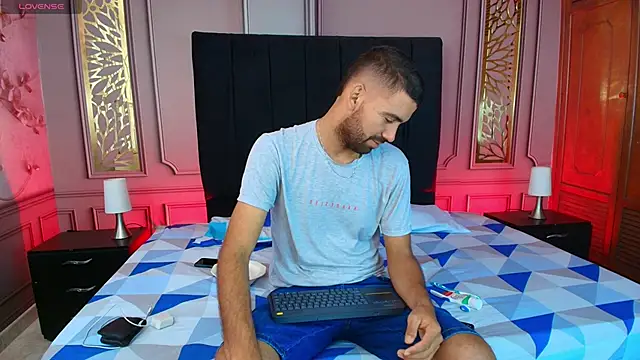 magnus serket online show from September 29, 11:41 am