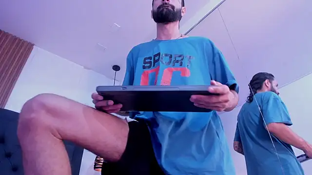 Hisoka 011 online show from April 16, 8:09 pm