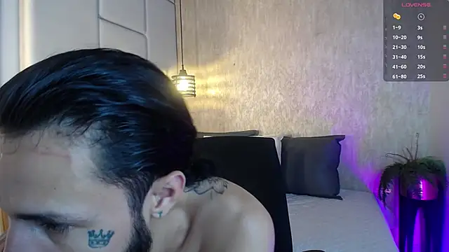 Hisoka 011 online show from February 26, 8:10 pm