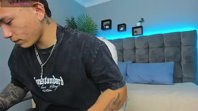 Thomas moon online show from March 5, 1:51 pm