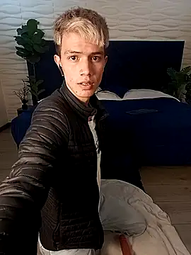 nicktorn online show from November 21, 4:06 pm