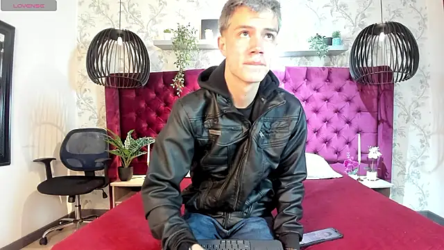 nicktorn online show from March 7, 11:30 am